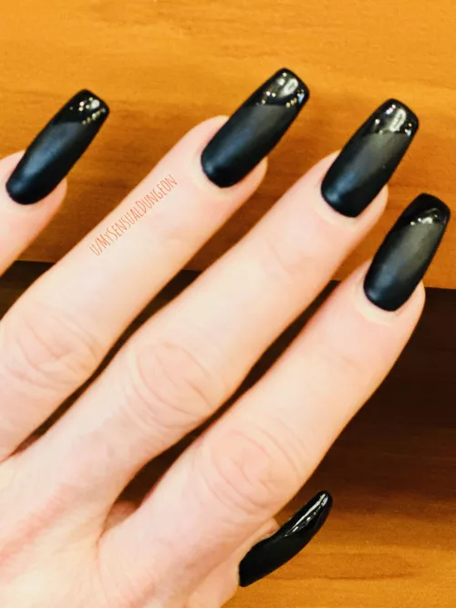 Black matte with black French 🖤🖤