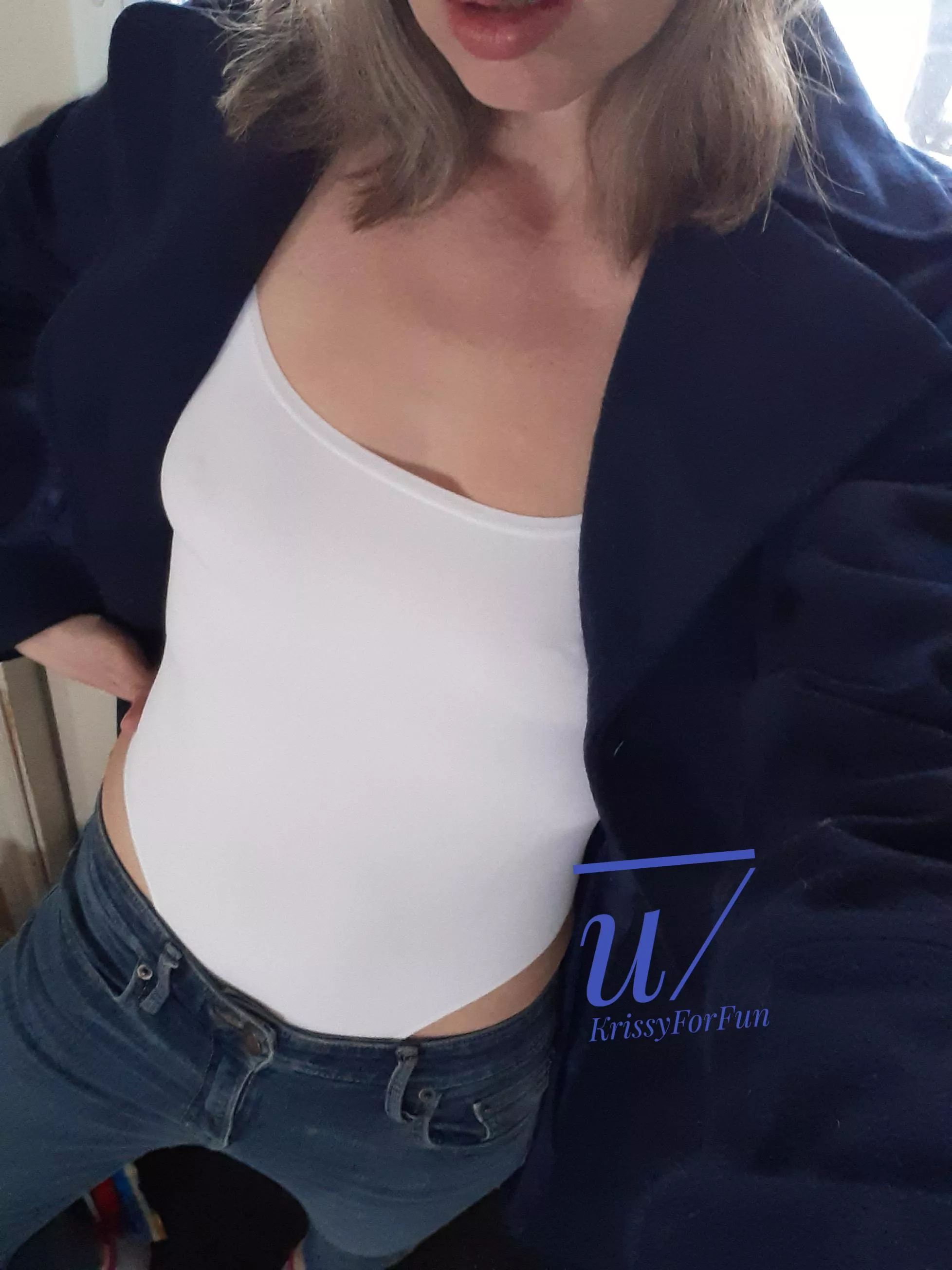 Bodysuit & Jeans Kinda Day 👖🍒