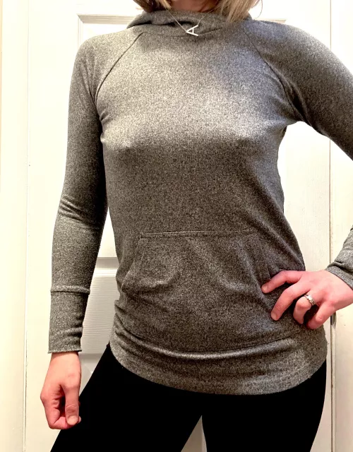 Braless and pantiless Sundays are the best. I wonder if anyone even noticed.