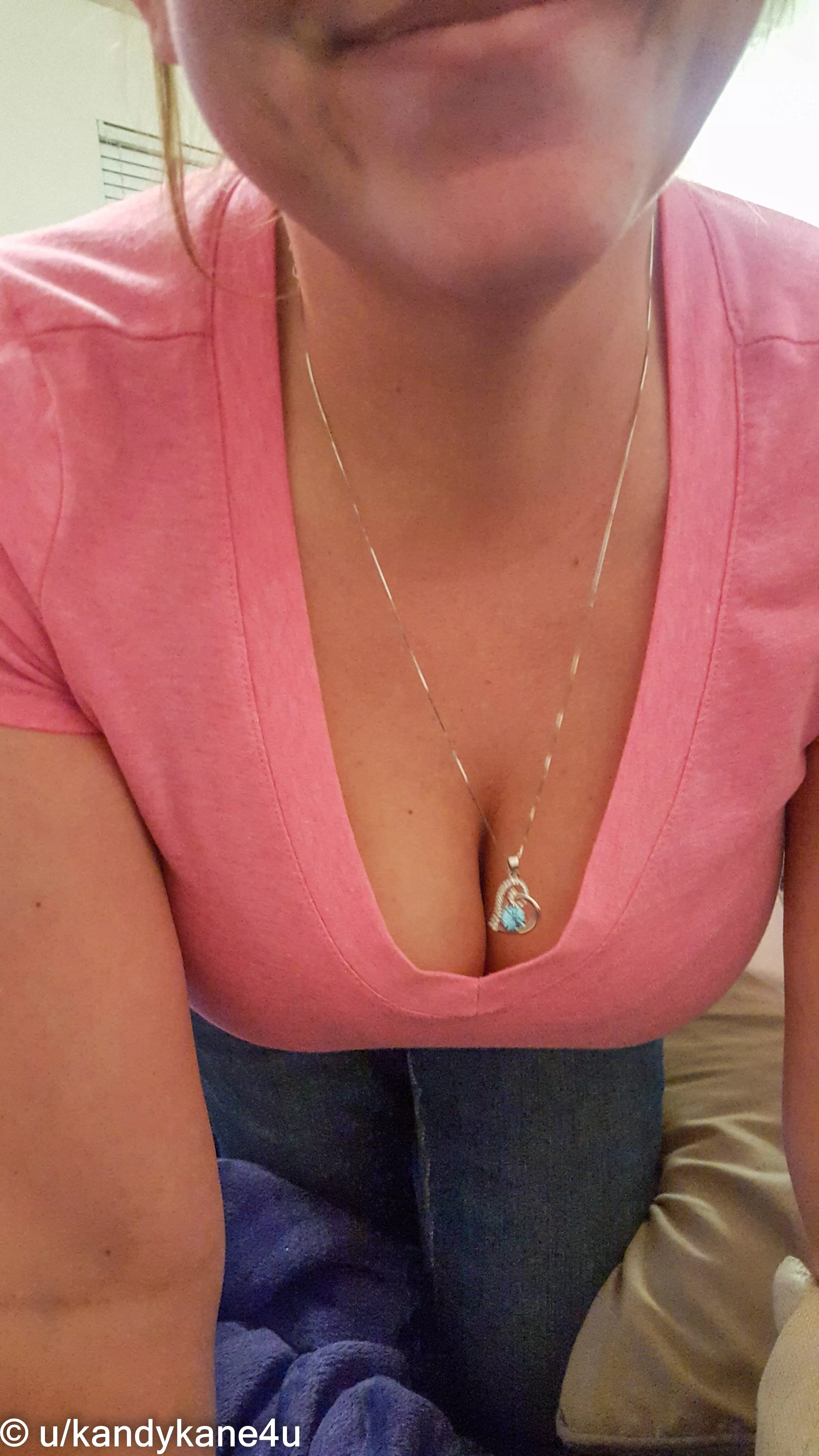 Do you like my necklace?🍒