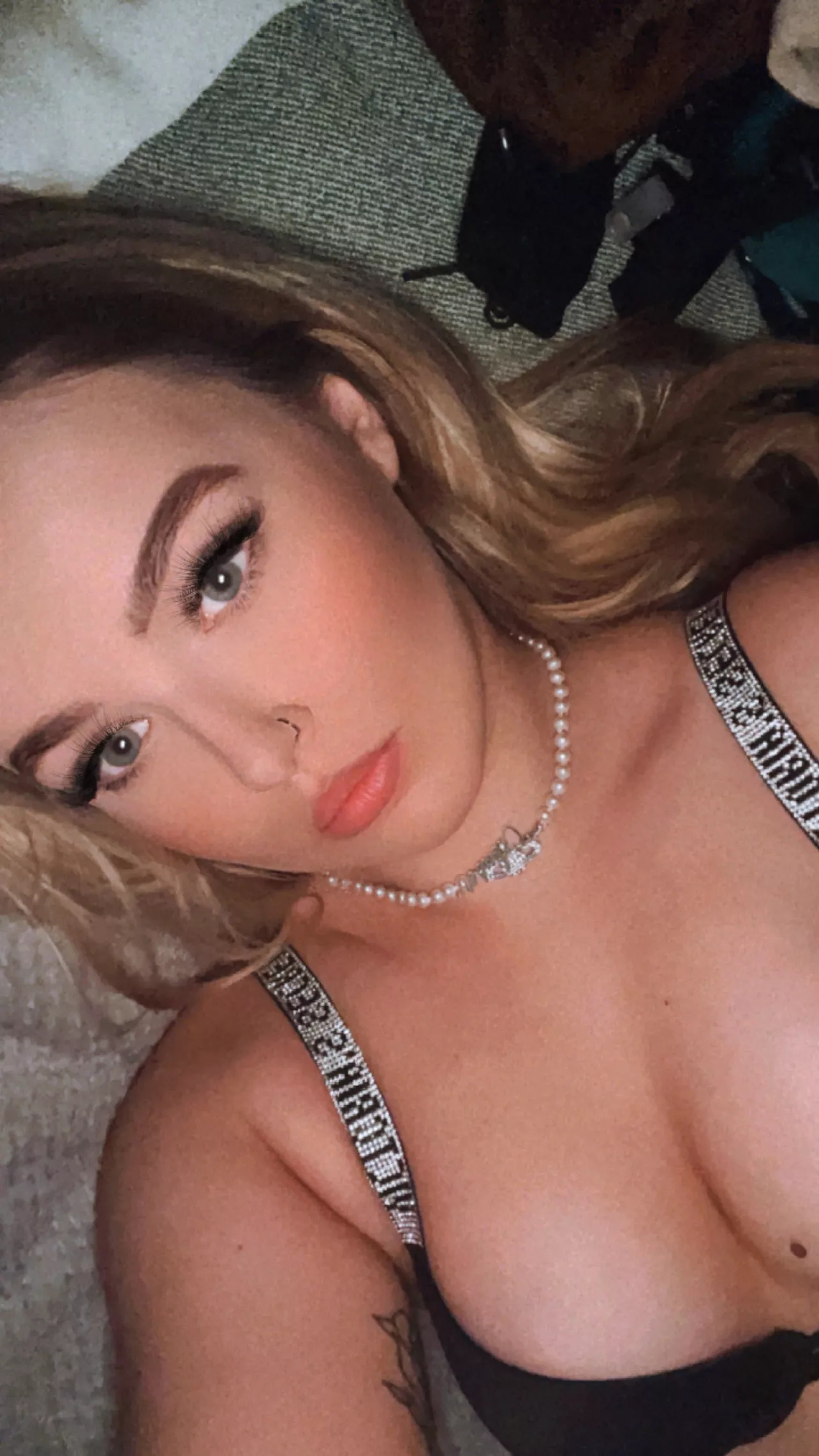 Do you think I'm pretty?