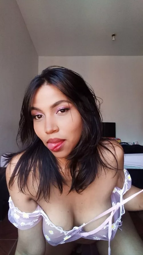 From 1/10 how bitchy do you think I can be? 🥵