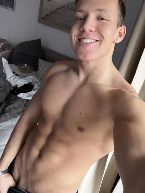 Good Morning im a bit horny🙈