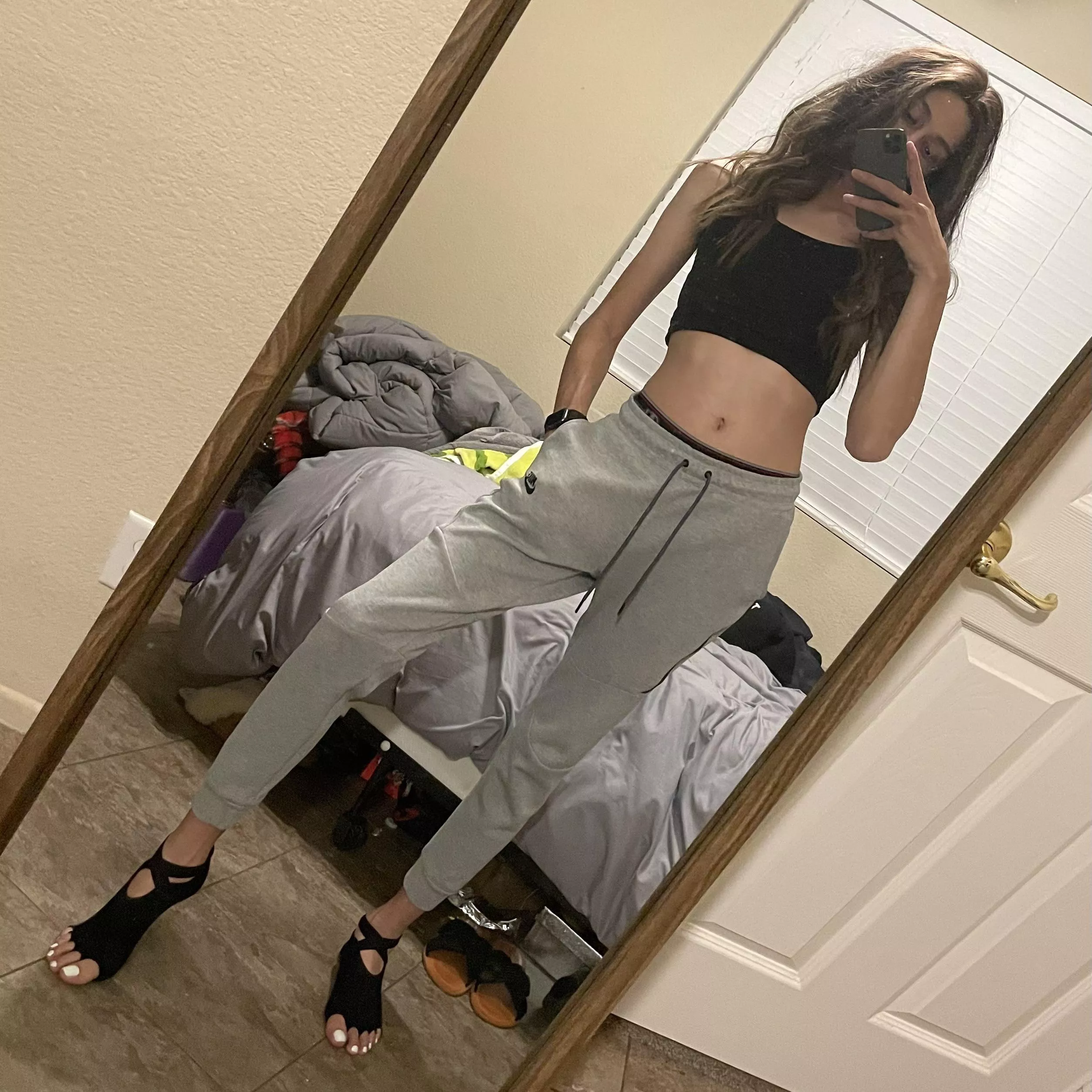 Hope you like white toenails 😘