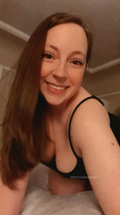 I just read the wildest sex scene and now I’m soaking wet 💦🤭