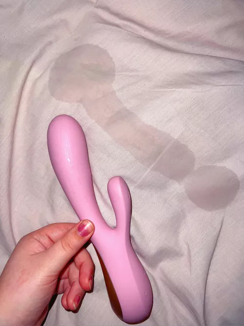 i unexpectedly squirted for the first time! 🥹