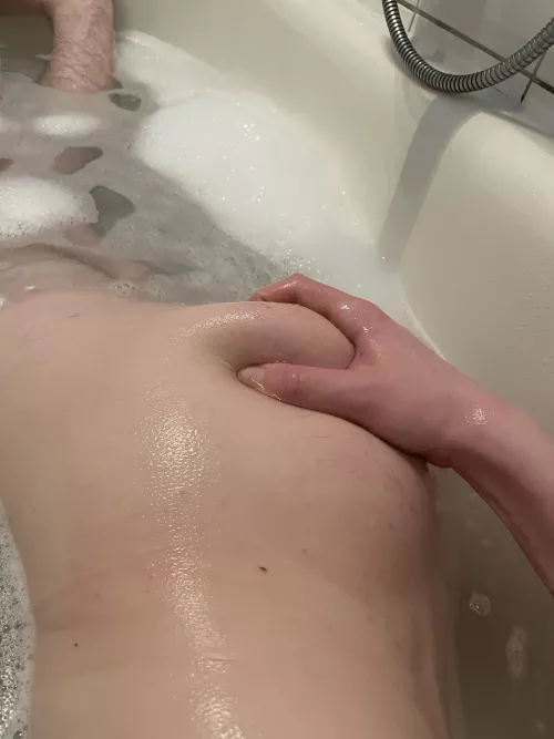 I wanna bath with you🥺