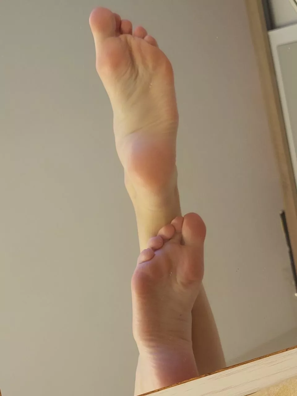 I'll give you footjobs if you worship my feet first, deal?