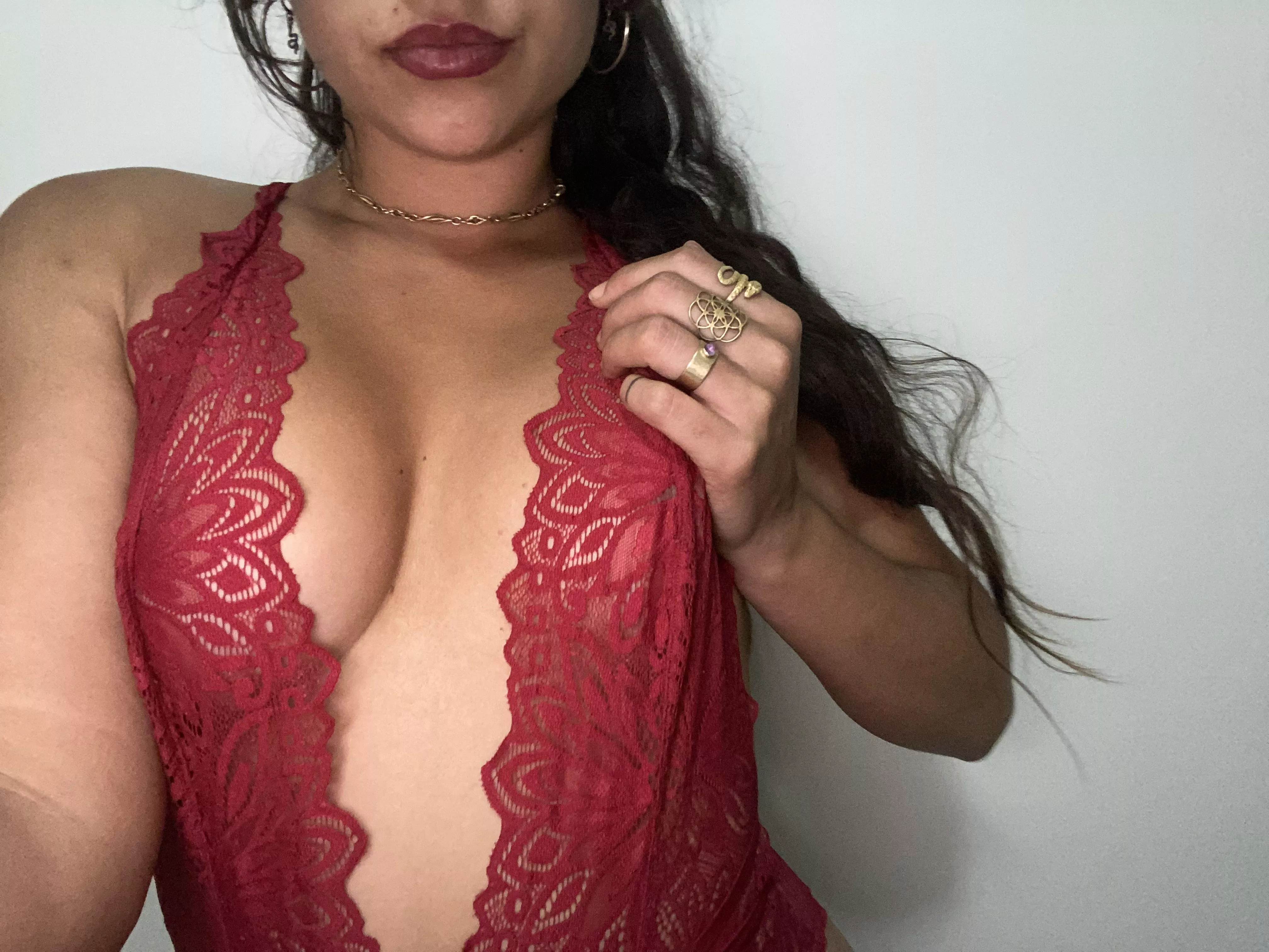 I'm a little shy but hope you will like my all-natural little body anyway