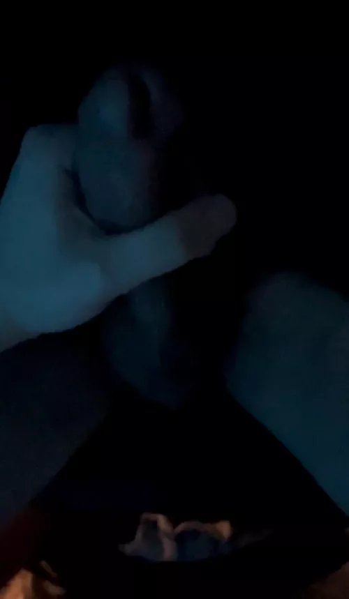 Just had my first private GH experience, made mistake by darkening room to much so pic sucks.