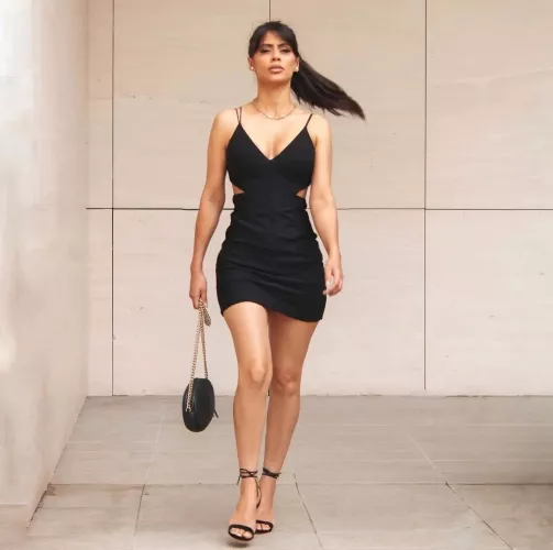 Latina in a tight dress