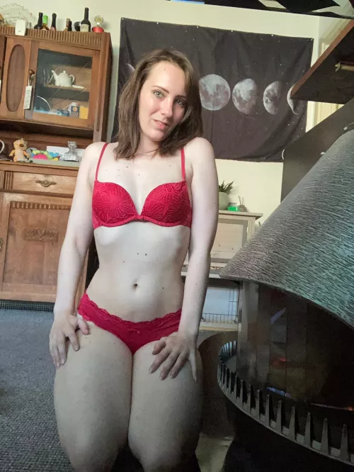 Love how red looks on me. Thought you might wanted to see i[f]