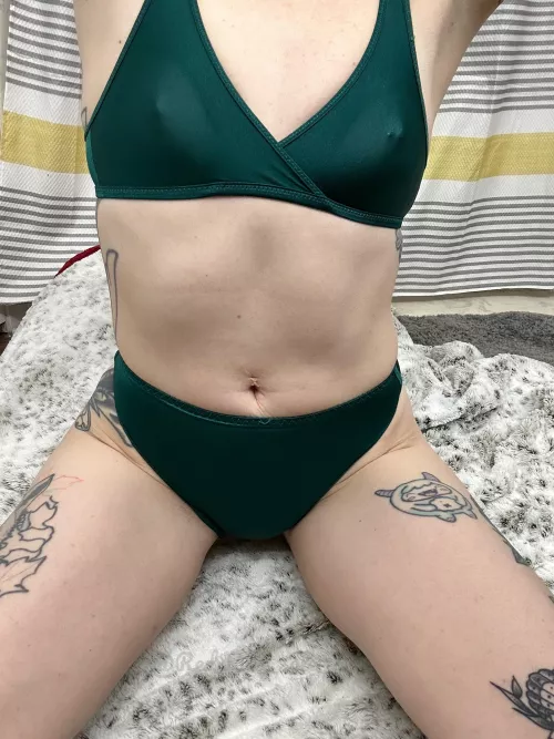 Love this new satin green set
