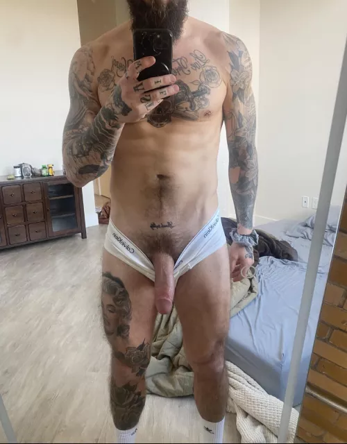 (m) love getting a pump on the legs ;)