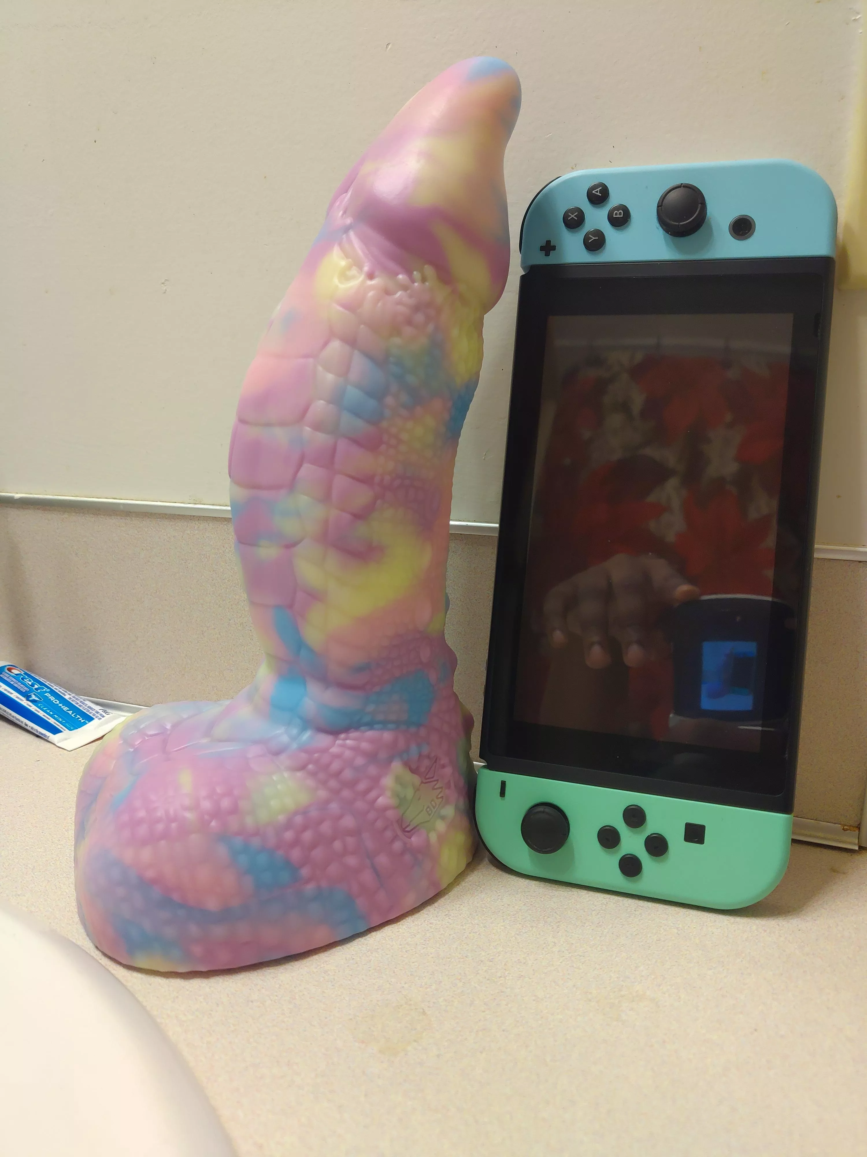 M/M Marcel just arrived.... MEDIUM??