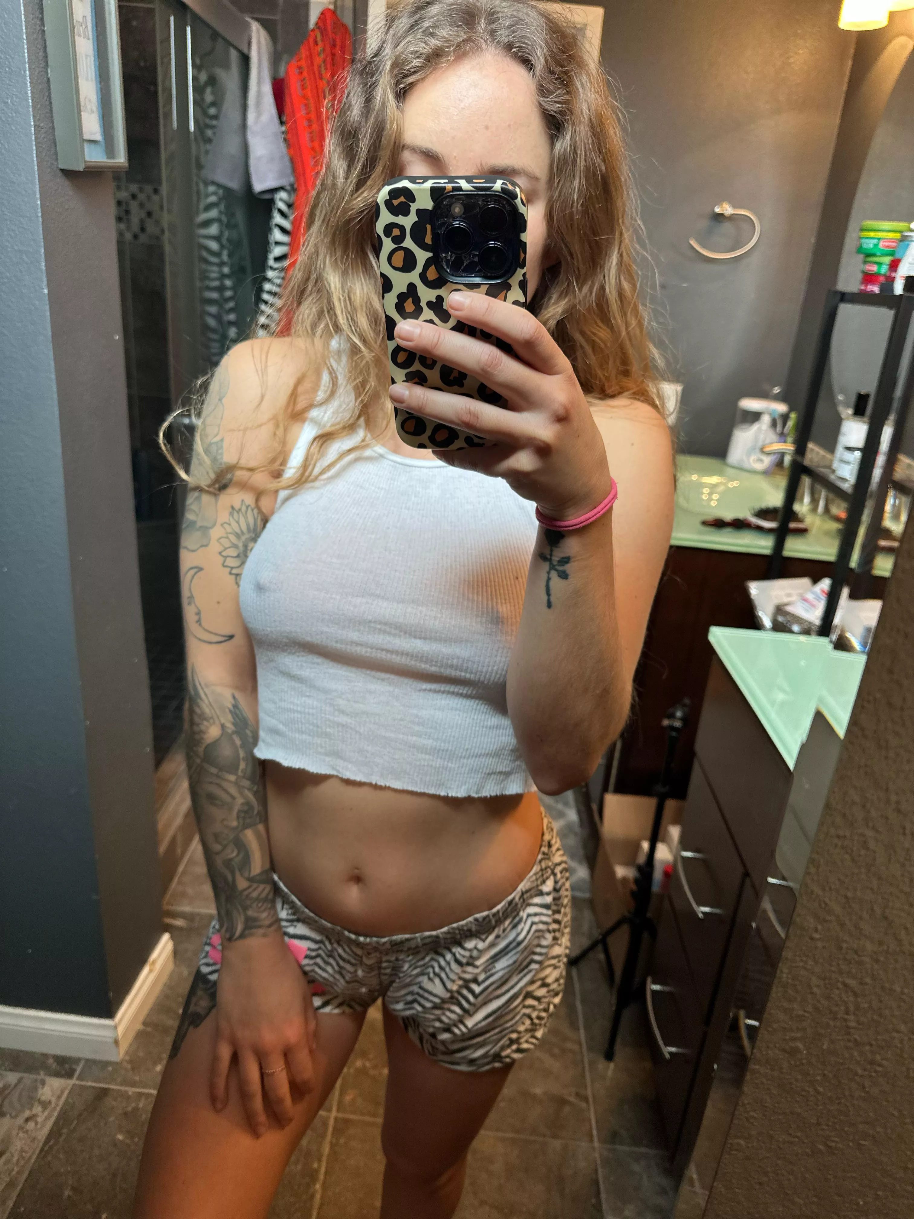 my favorite shirt to wear 🥰