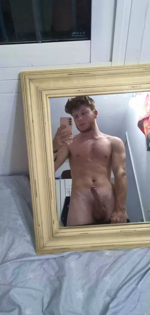 Ngl Idk why I’m here but fuck it, just would like an outside point of view (M20)