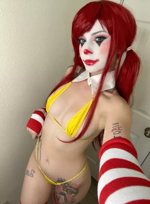 Ronald McDonald by gremlynne