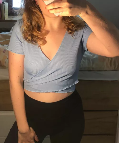 running errands braless - would u stare?