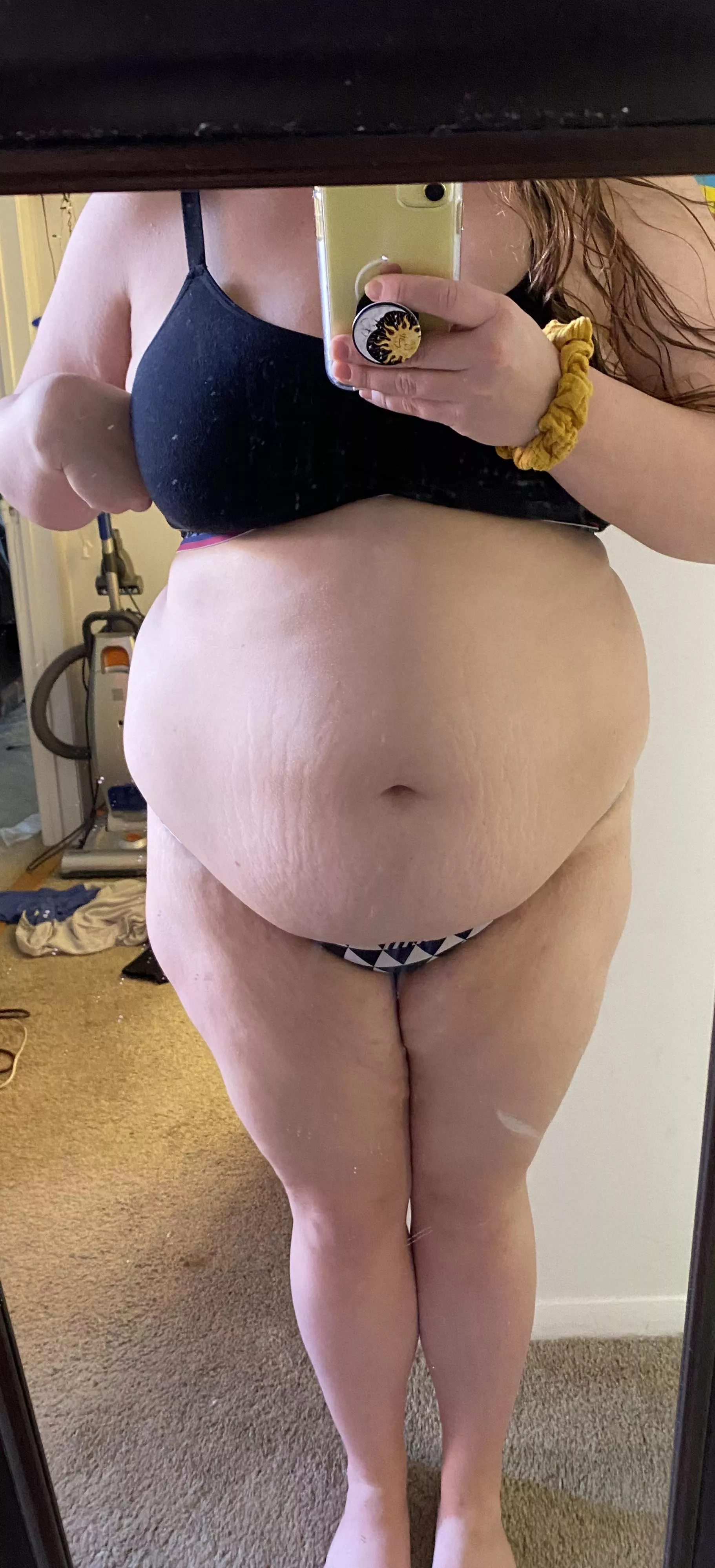 Sometimes I catch a glimpse of my belly from the front and wonder where it came from 🫢