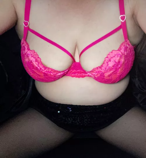 This is my favorite bra. Side note: they’re discontinued, help me find similar!