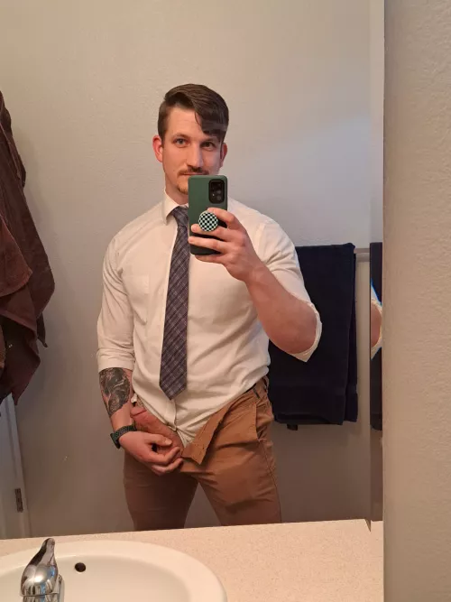 This Sunday come worship me 😏