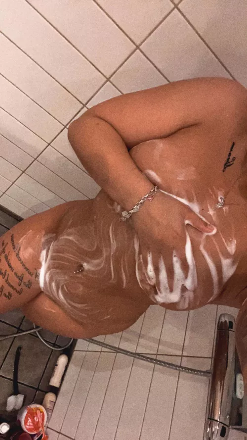 Vem vill duscha med mig?