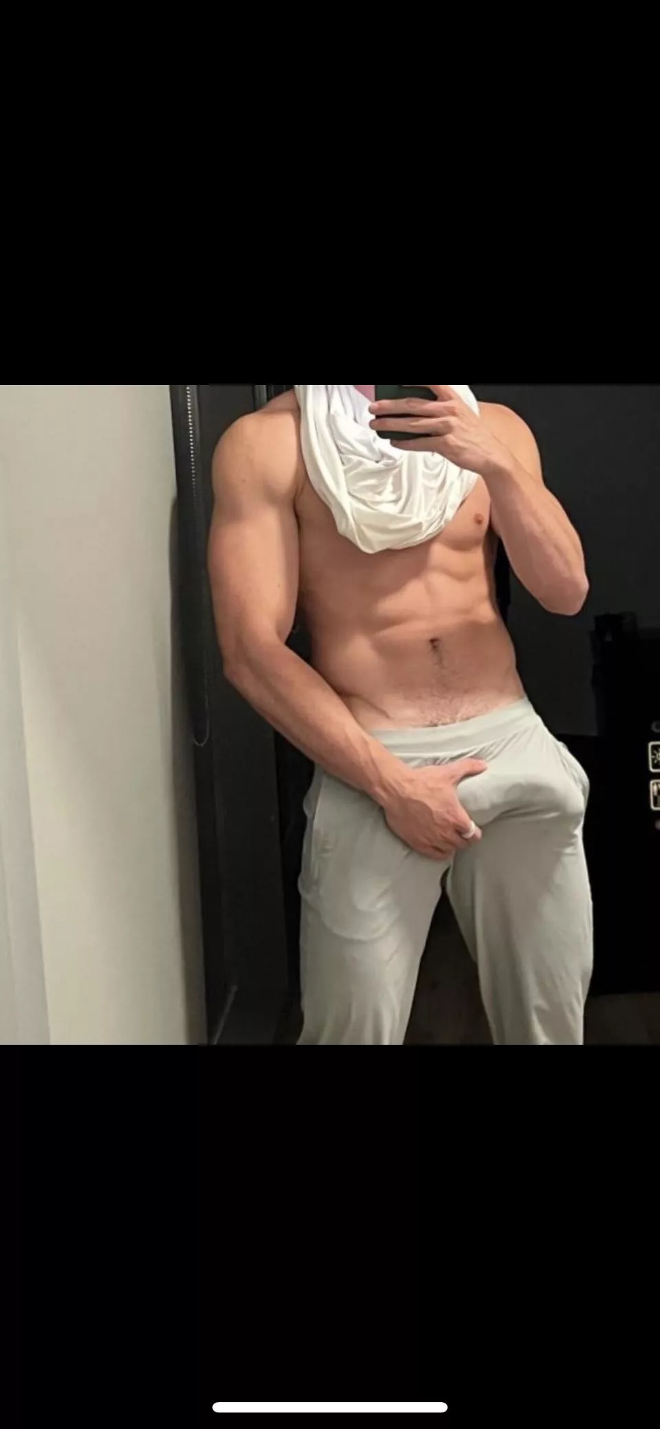 Would you be able to help me get rid of this bulge ?