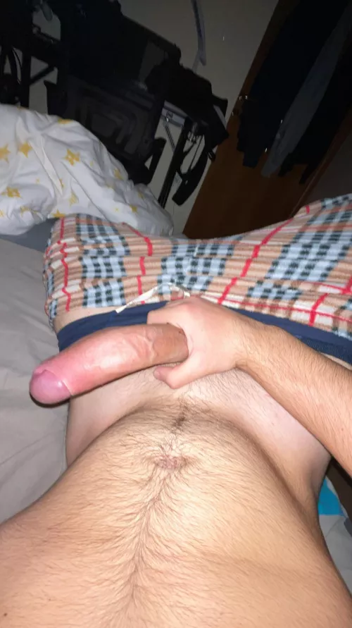 18 m , sexually violent, powerlifter , kinky looking for shaved twinks snap: daddytsouflas