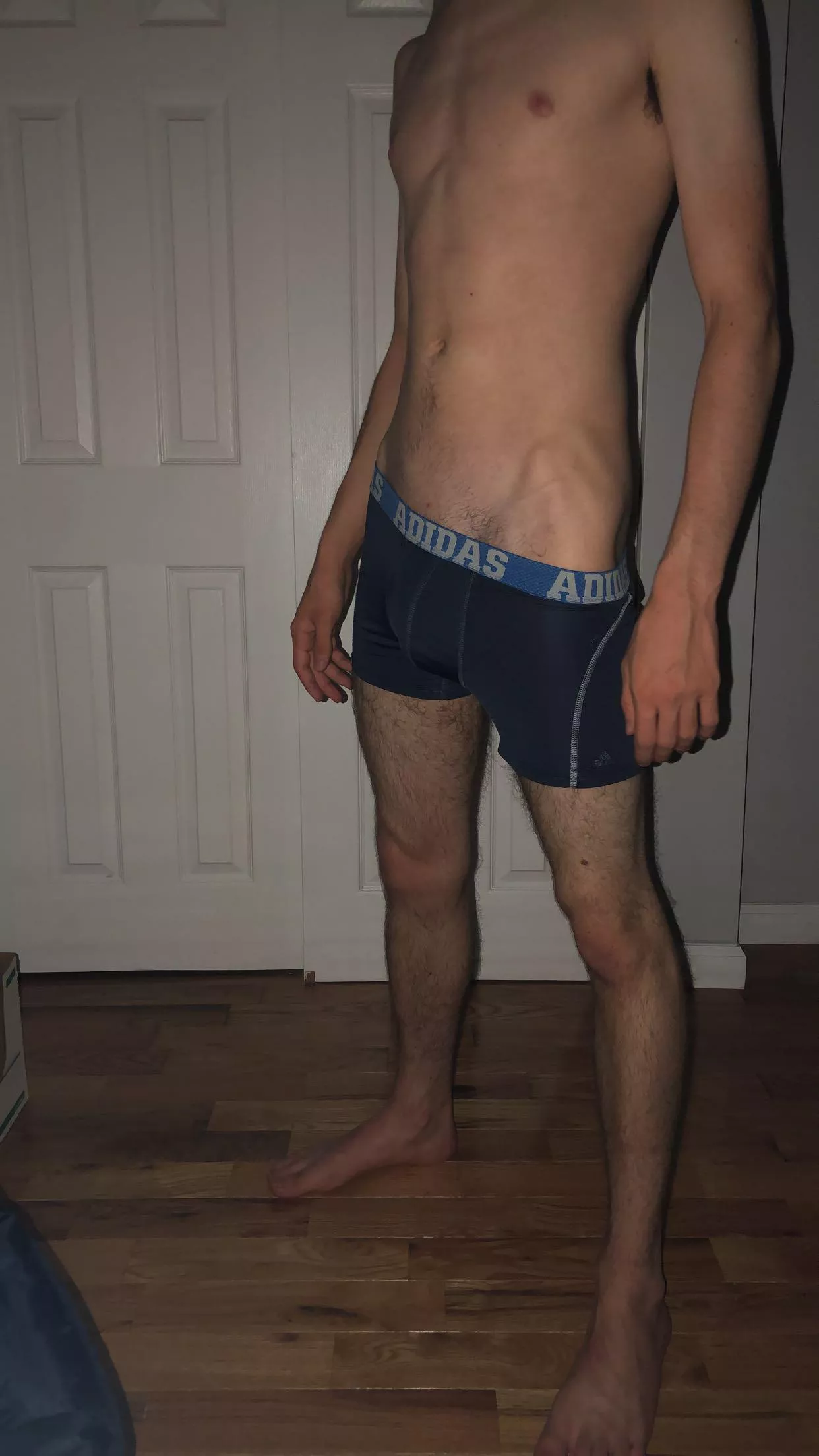 22 DM me. Looking for similar. Empty profile send pic pls.