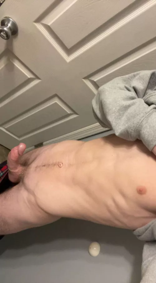 22 looking for other hot guys to make a group chat in Sc. HMU if interested