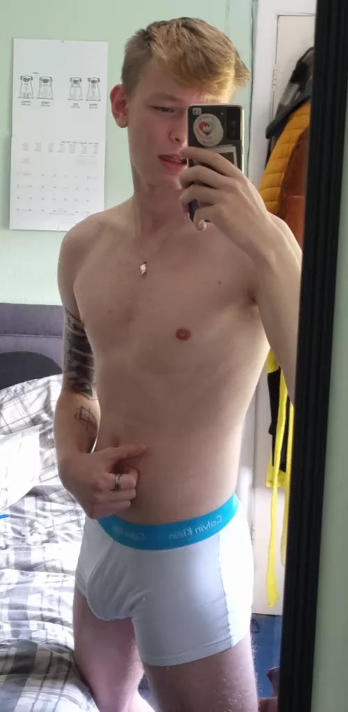 23 Hung Toned Blonde Twink. Need Fit/Muscle Hunk lads to trade and have fun with. Show Body and face when add. Be verbal. @danny_racer2