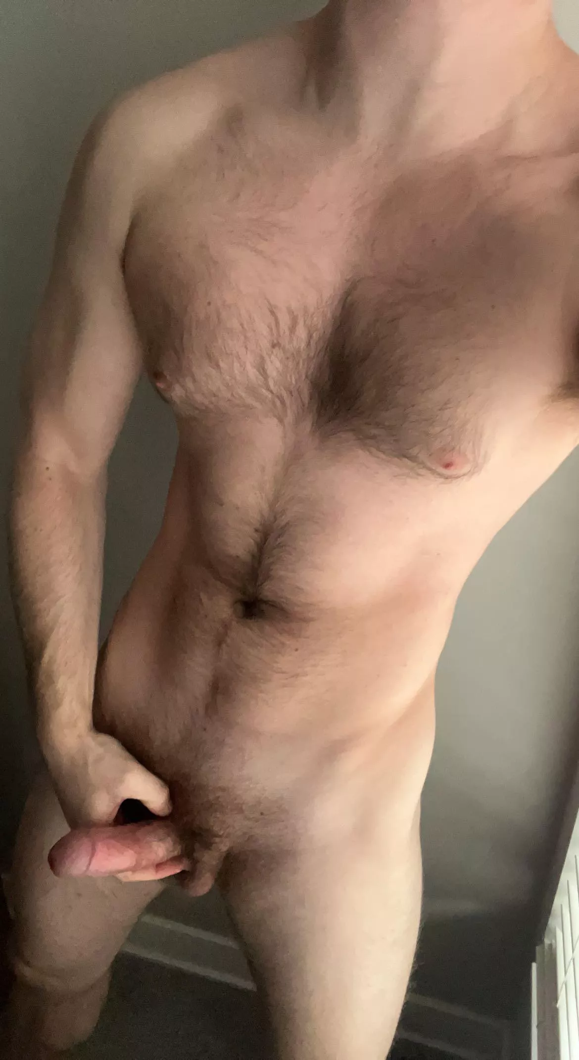 28 need a jerk bro. Add if you are fit and horny. Let’s have some fun😈Snap is Ryegayguy