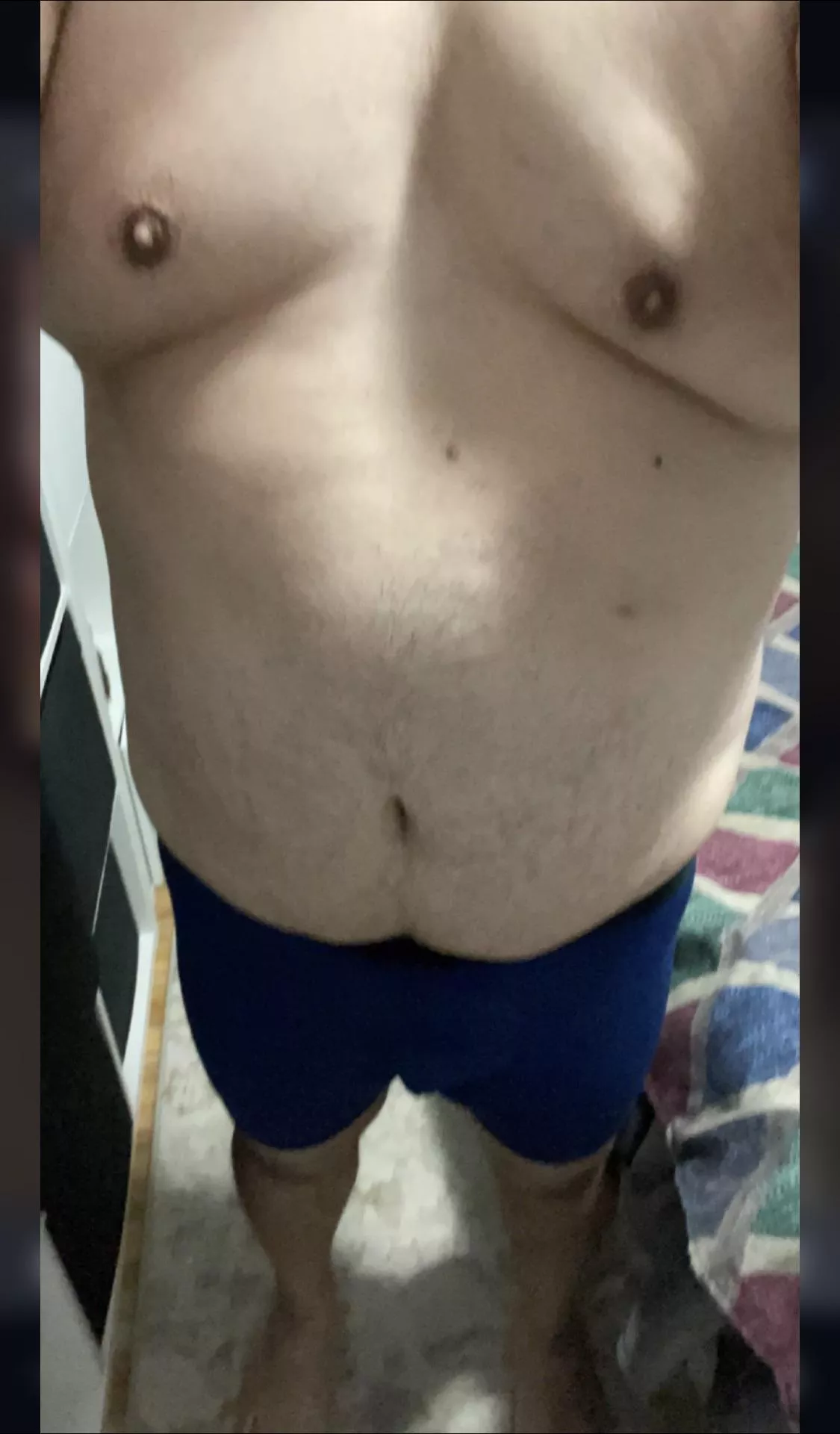 38 Daddy had a bad day…. Cheer me up. Need a sexy smooth/slim good boy to show off and distract me. Hmu