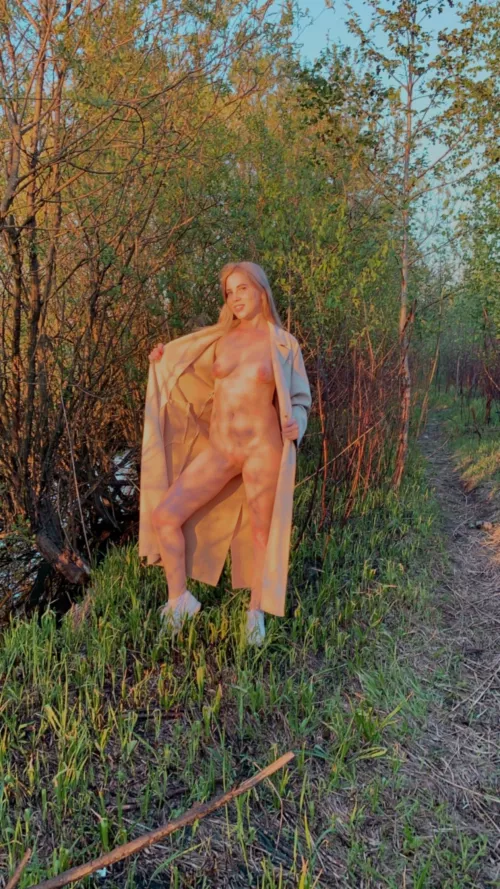 A little bit of ecgibitionism