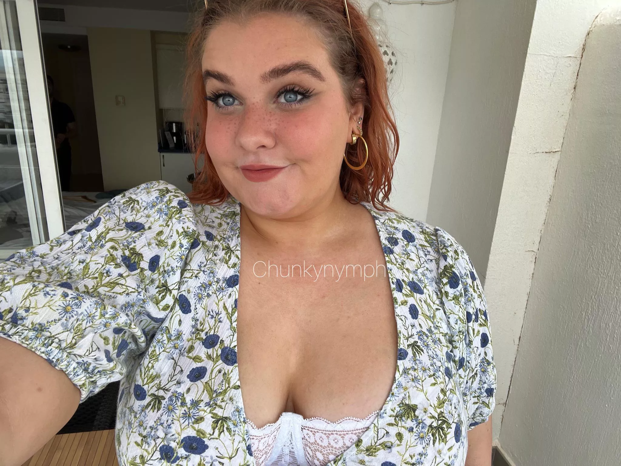 A throwback holiday selfie [f]