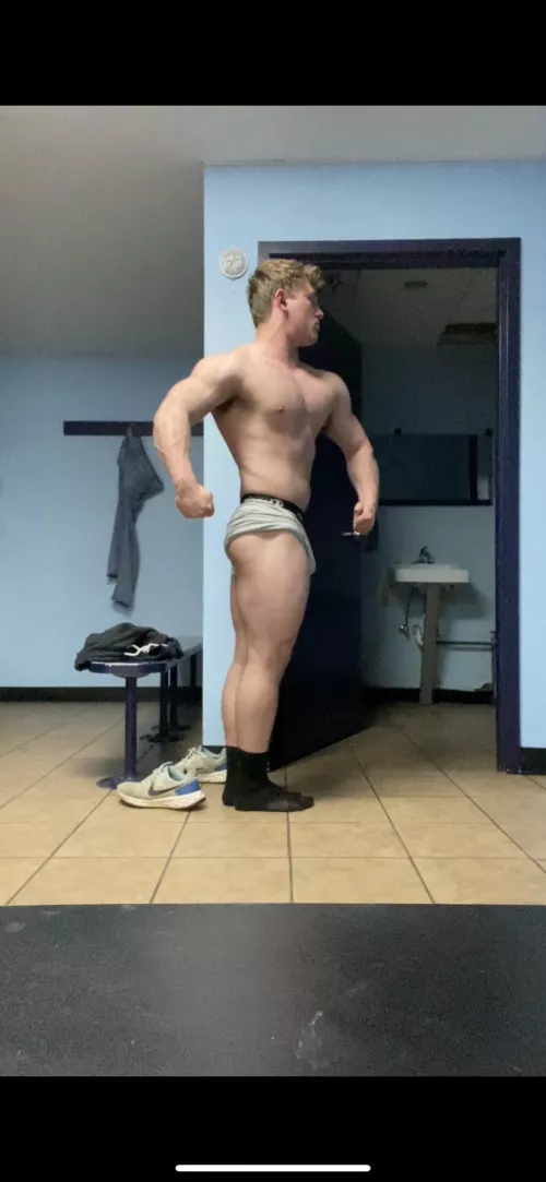 Am I one of the biggest 18 year olds?!!