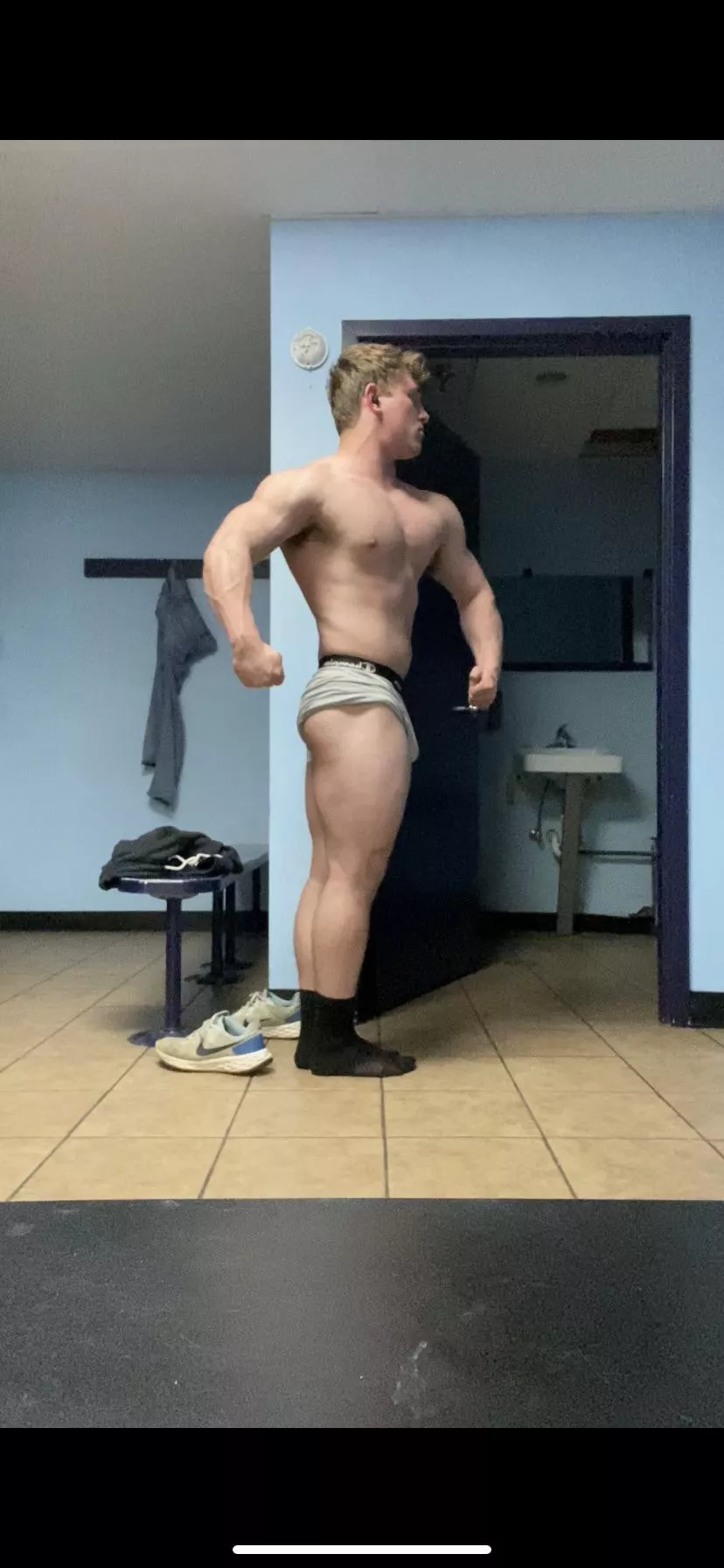 Am I one of the biggest 18 year olds?!!