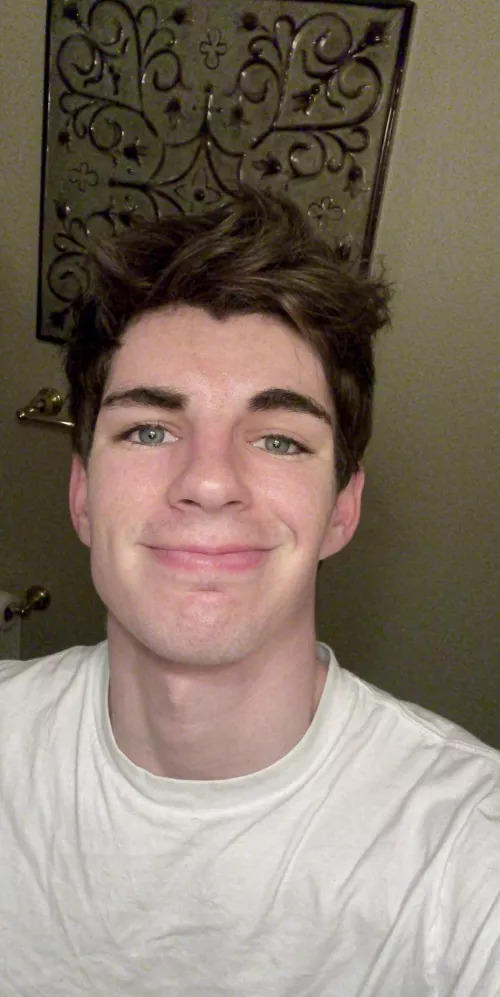 Anyone wanna chat while I take a bath? 😋