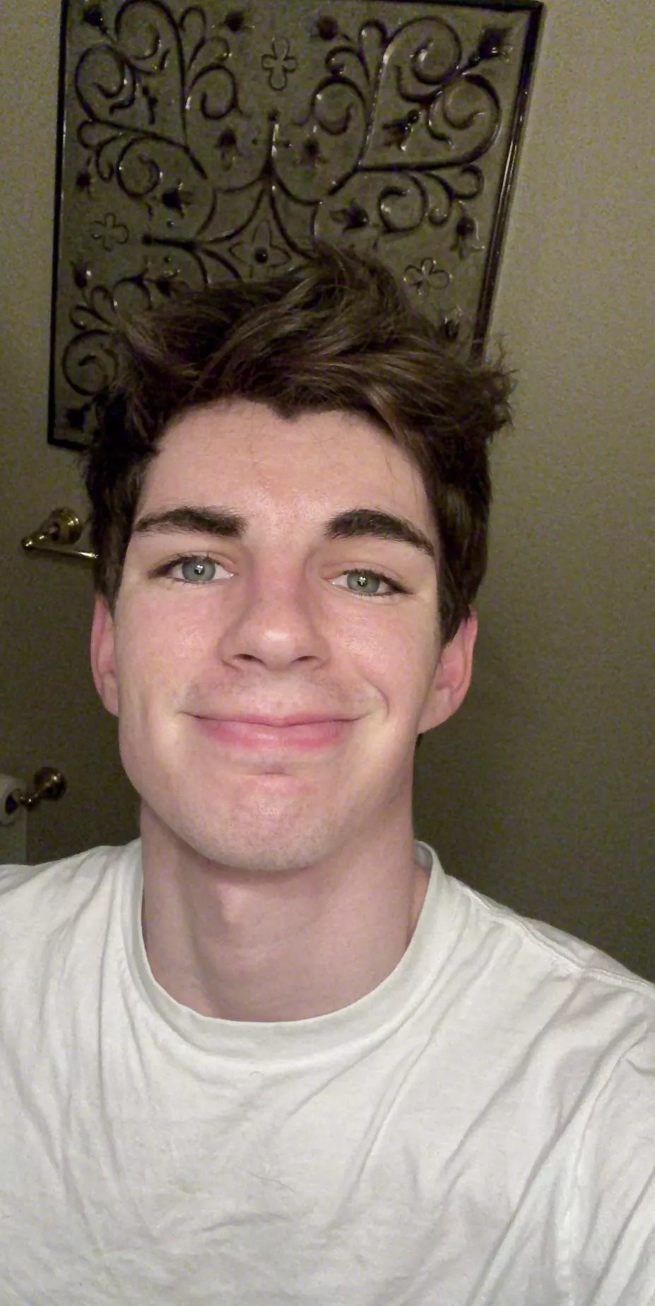 Anyone wanna chat while I take a bath? 😋