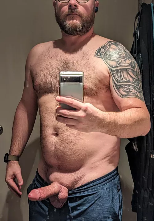 Can't think of a funny title, so here's my cock