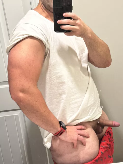 Dick may not be big but that doesn’t mean I’m not an alpha 😈