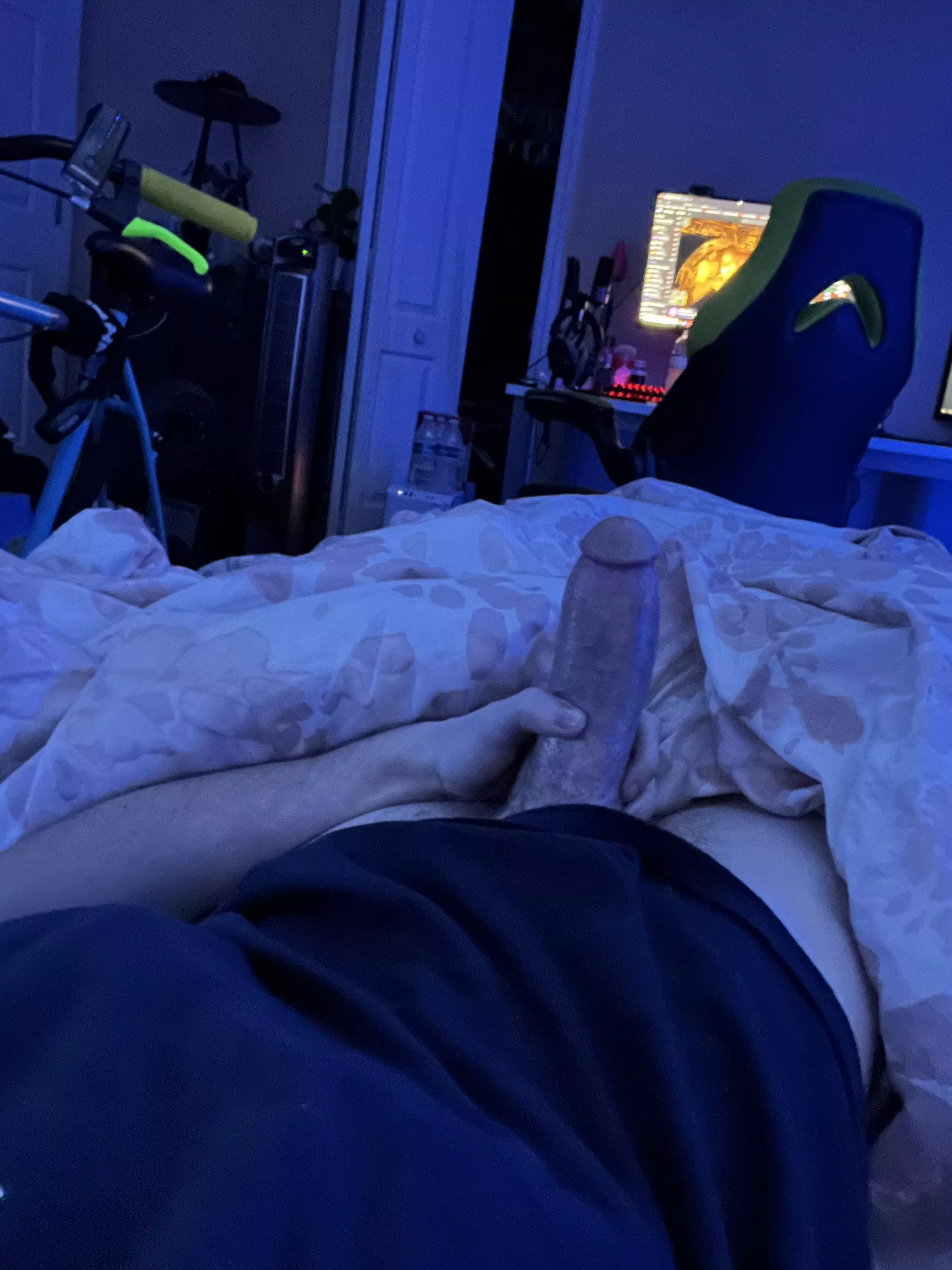 Do you like my thick cock 😏