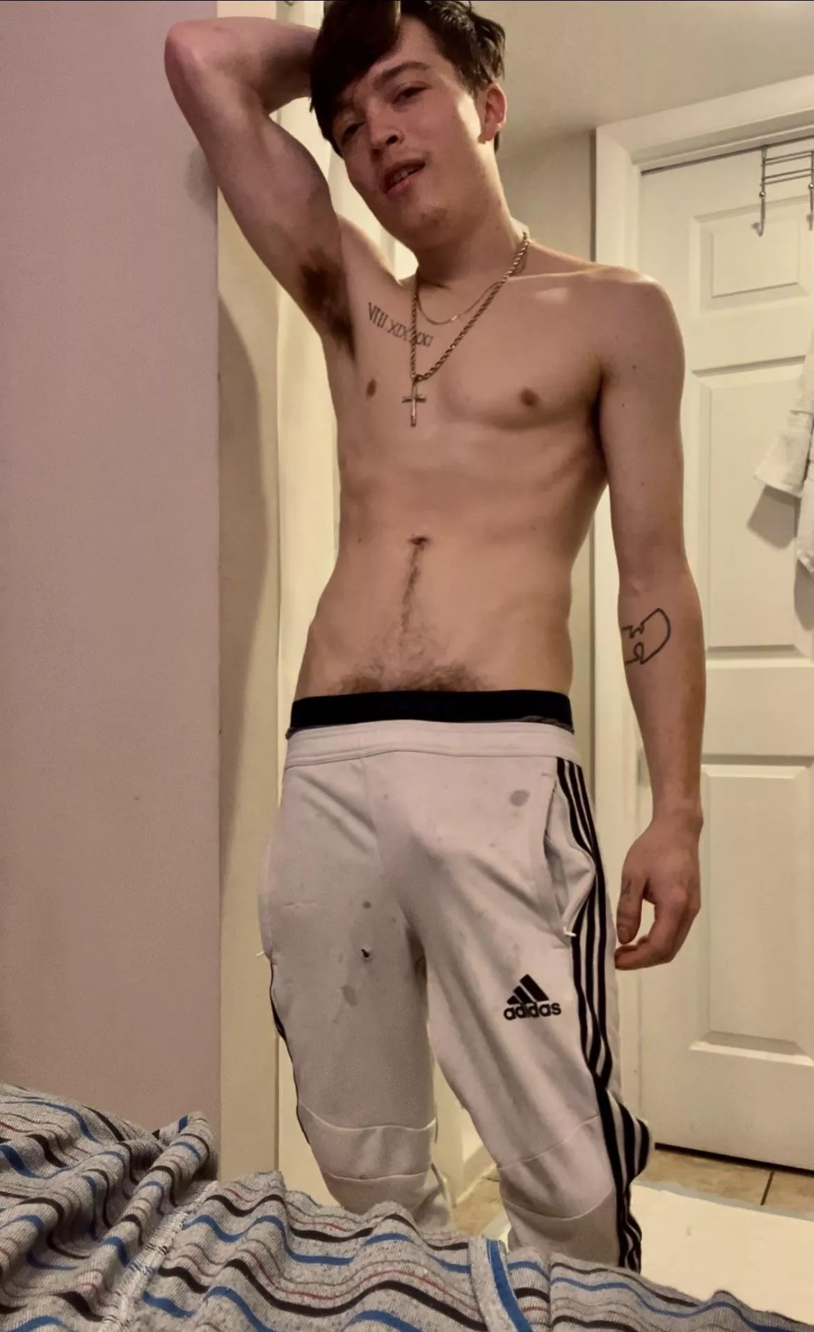 Doesnt the outline tease you even more?