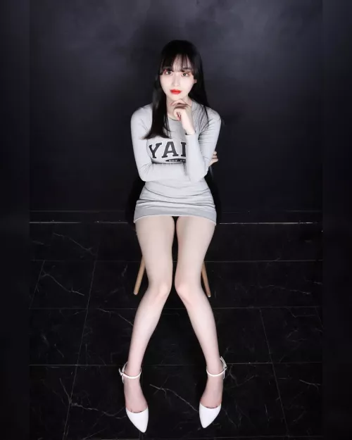 Dress, legs and heels