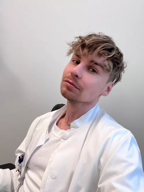 Entered my poodle hair era 🐩