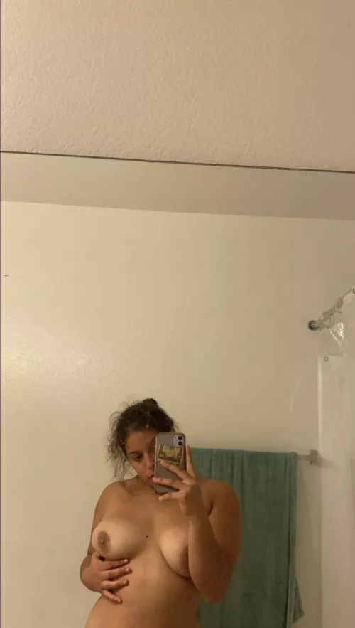 (F) 19 you like my titties??