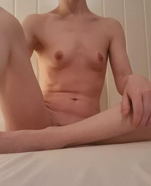 (F33, 48kg, 160cm) For some reason my last post got removed from the feed after one person thought it was sexually implicit.. cus there was a vagina in the picture - in a nudes sub. And utter silence from the mods. So here's one for the faint of hearts 
