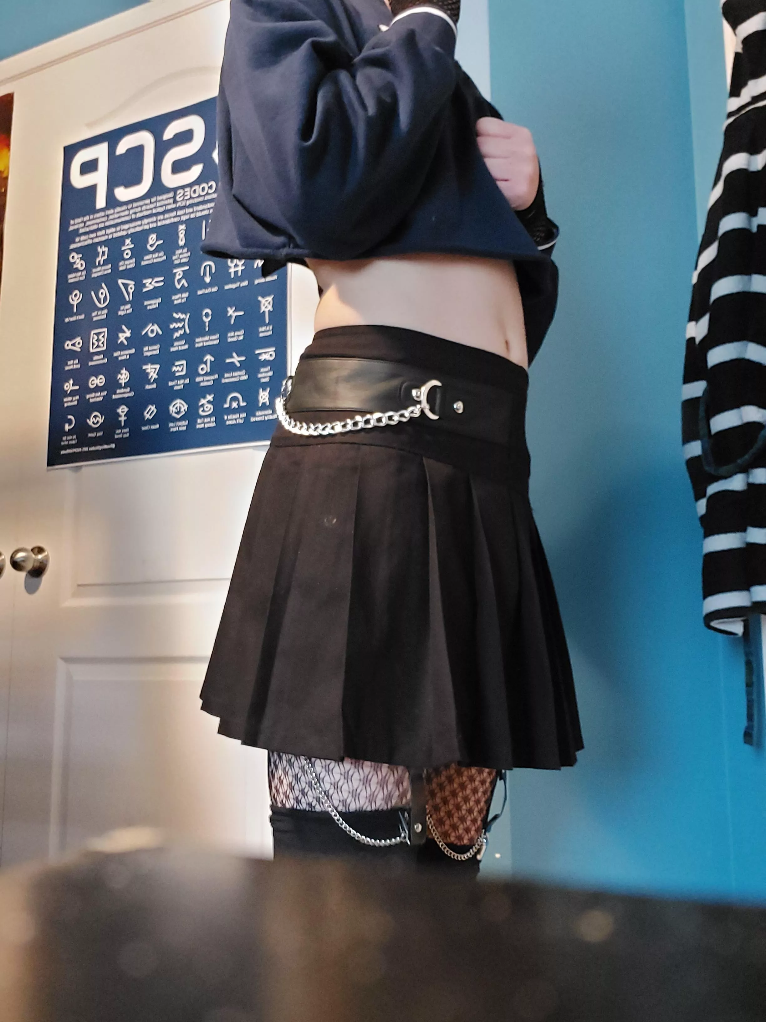 first fem outfit, hope I look good >~<