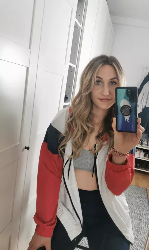 first post here, hi!😋